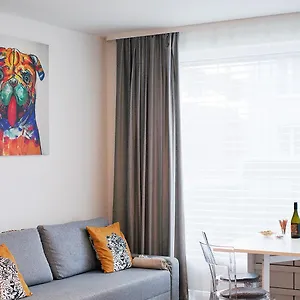 Holesovice Delight: Modern Comfort With A Twist In 7 Апартаменты Прага